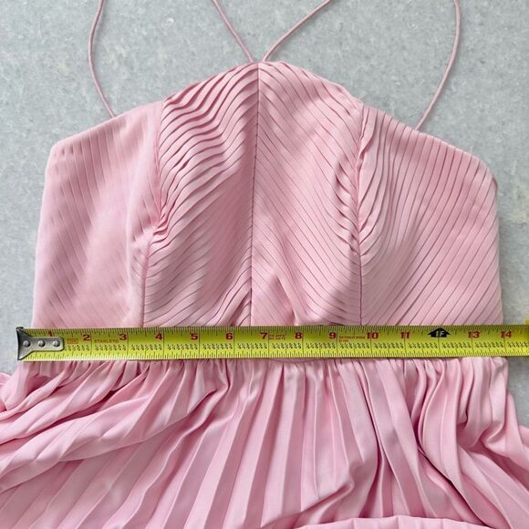 Amur Kamari Pleated Halterneck Maxi Dress in Rosewater Pink Size 4 - Picture 11 of 12